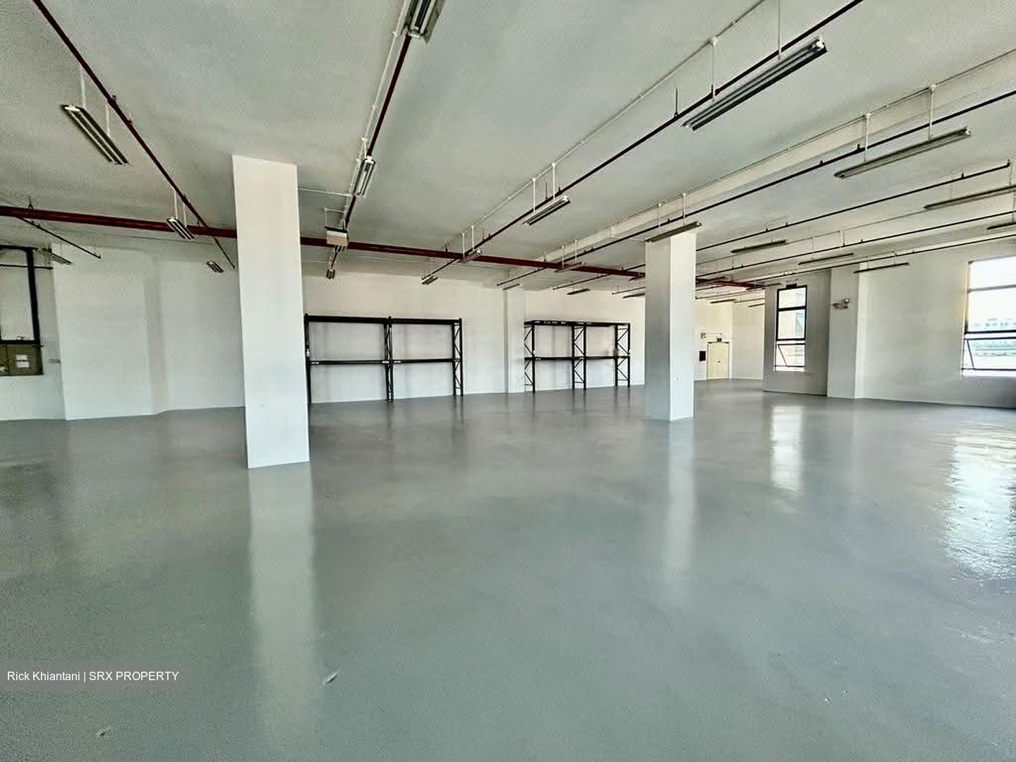 Csi Distribution Centre (D19), Factory #610492561